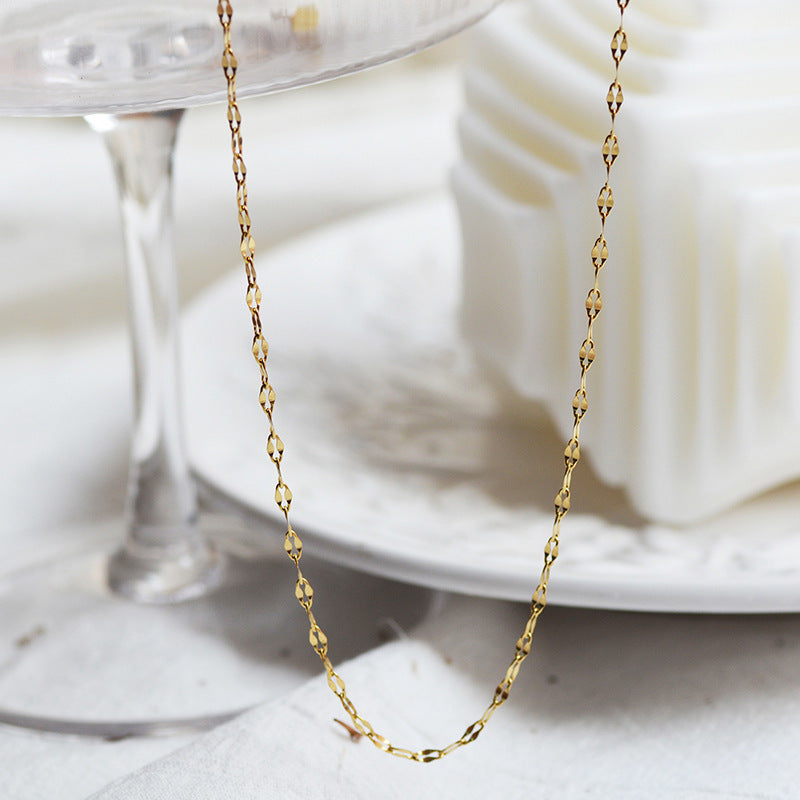 Twisted Link Chain Necklace