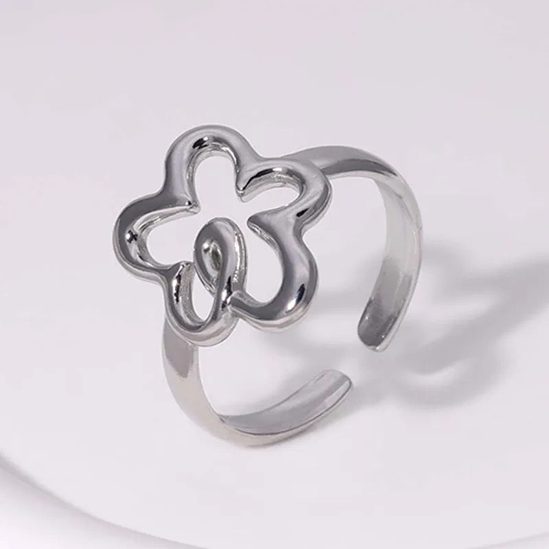 Daisy Adjustable Ring