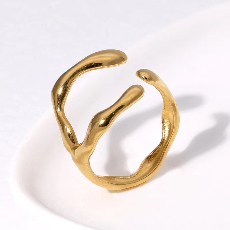 Sculptural Band Ring